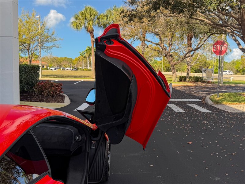 2016 McLaren 675LT   - Photo 35 - Bonita Springs, FL 34134