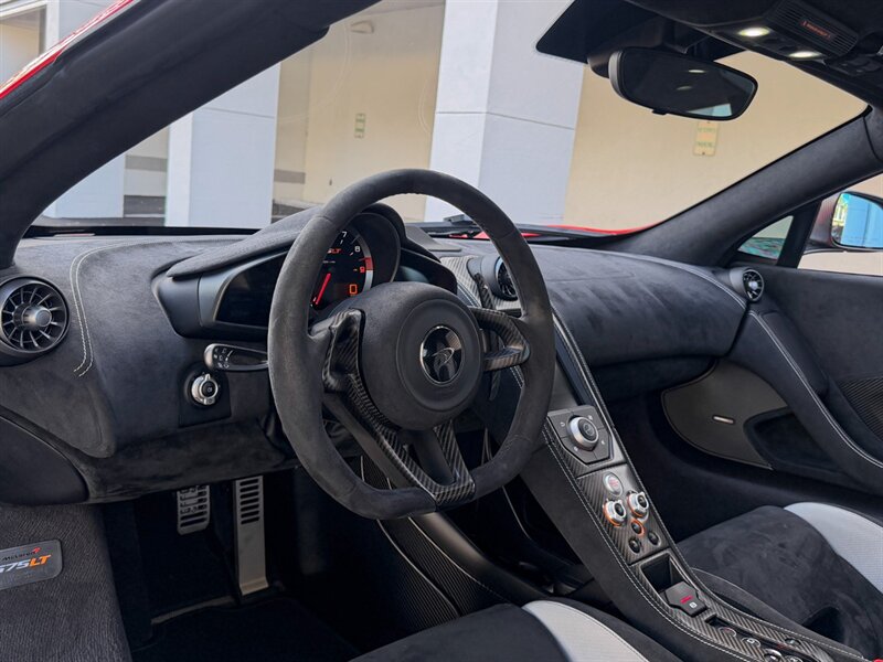 2016 McLaren 675LT   - Photo 13 - Bonita Springs, FL 34134
