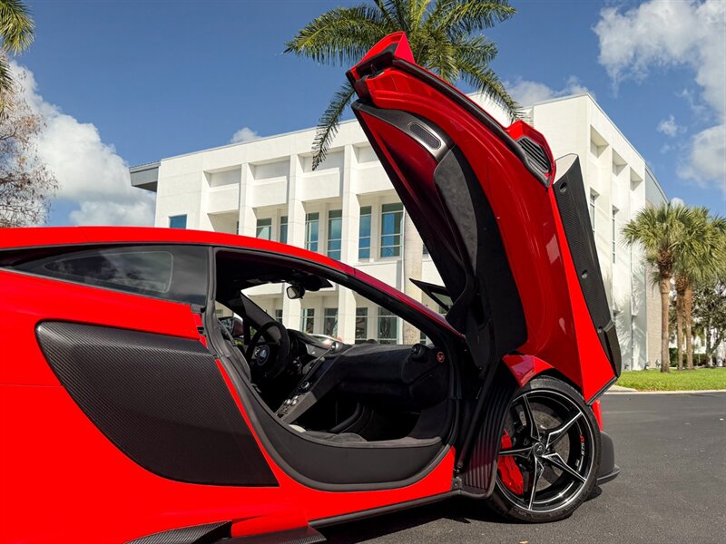 2016 McLaren 675LT   - Photo 64 - Bonita Springs, FL 34134