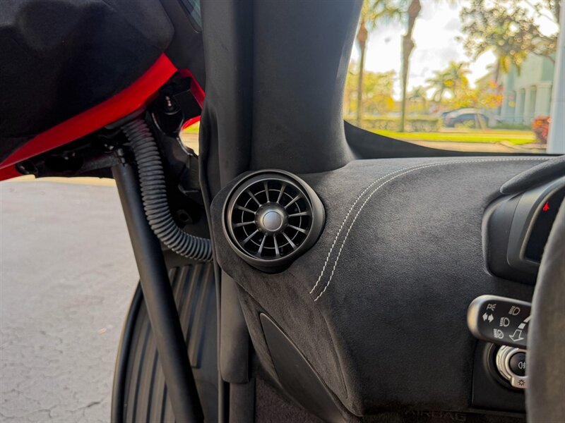 2016 McLaren 675LT   - Photo 21 - Bonita Springs, FL 34134