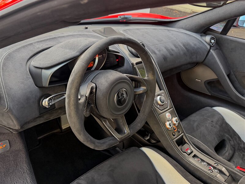 2016 McLaren 675LT   - Photo 27 - Bonita Springs, FL 34134