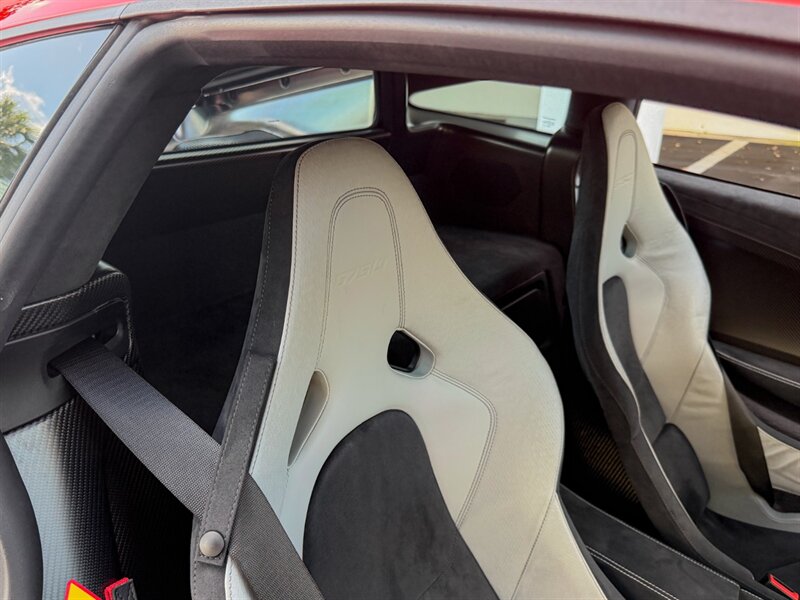 2016 McLaren 675LT   - Photo 30 - Bonita Springs, FL 34134