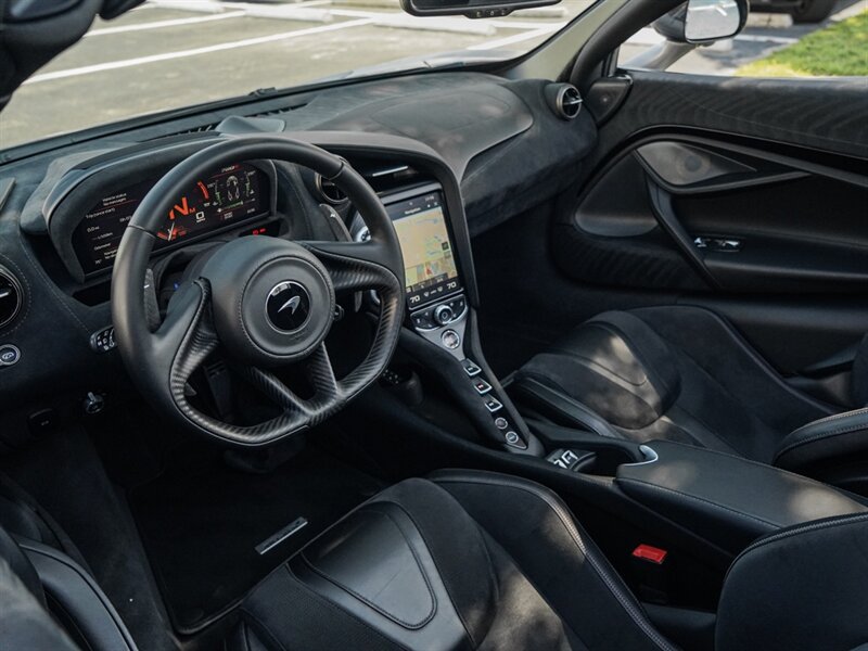 2020 McLaren 720S Spider Performance   - Photo 2 - Bonita Springs, FL 34134