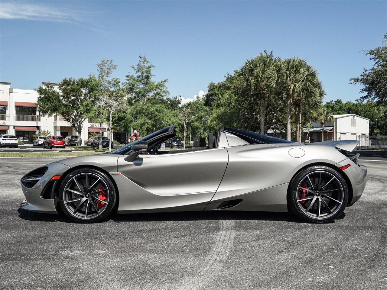 2020 McLaren 720S Spider Performance   - Photo 38 - Bonita Springs, FL 34134