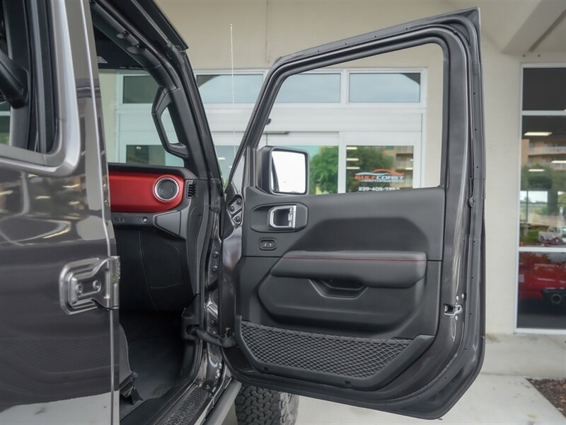 2020 Jeep Wrangler Unlimited Rubicon   - Photo 24 - Bonita Springs, FL 34134
