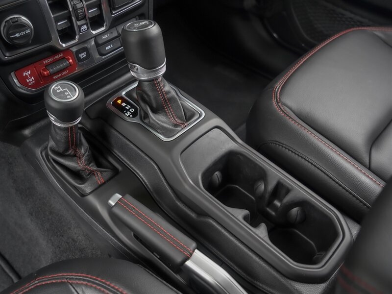 2020 Jeep Wrangler Unlimited Rubicon   - Photo 15 - Bonita Springs, FL 34134