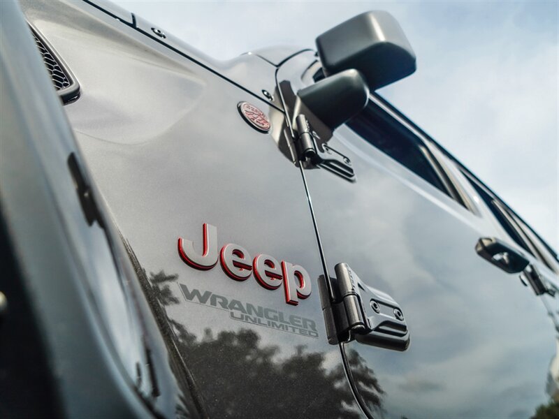 2020 Jeep Wrangler Unlimited Rubicon   - Photo 6 - Bonita Springs, FL 34134