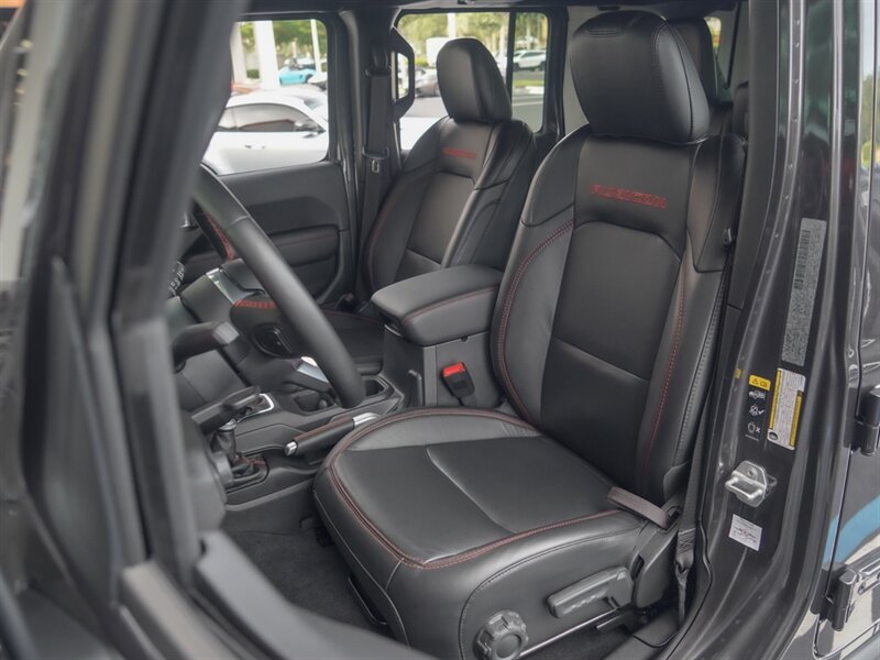 2020 Jeep Wrangler Unlimited Rubicon   - Photo 19 - Bonita Springs, FL 34134