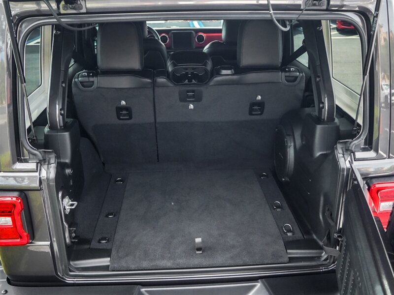 2020 Jeep Wrangler Unlimited Rubicon   - Photo 33 - Bonita Springs, FL 34134