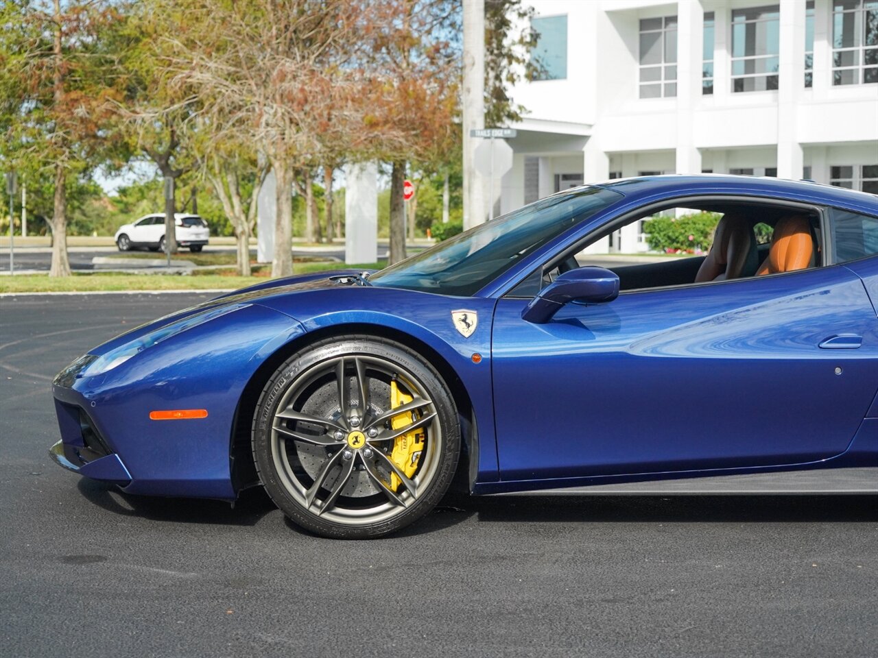 2018 Ferrari 488 GTB   - Photo 40 - Bonita Springs, FL 34134