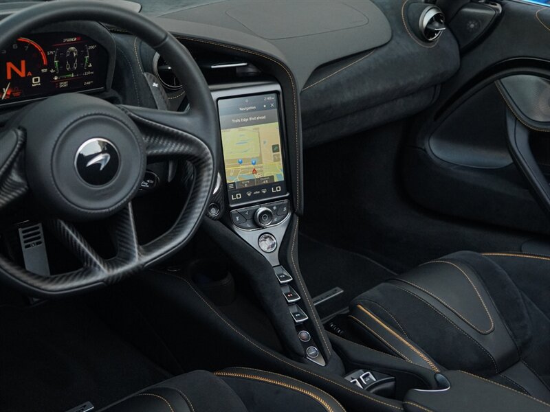 2022 McLaren 720S Spider Performance   - Photo 17 - Bonita Springs, FL 34134