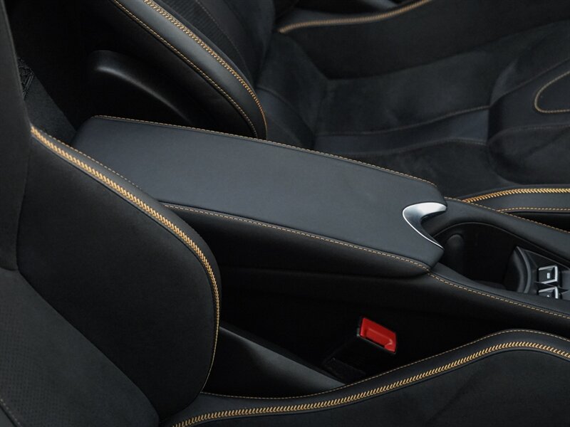 2022 McLaren 720S Spider Performance   - Photo 36 - Bonita Springs, FL 34134