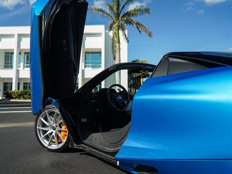 2022 McLaren 720S Spider Performance   - Photo 44 - Bonita Springs, FL 34134