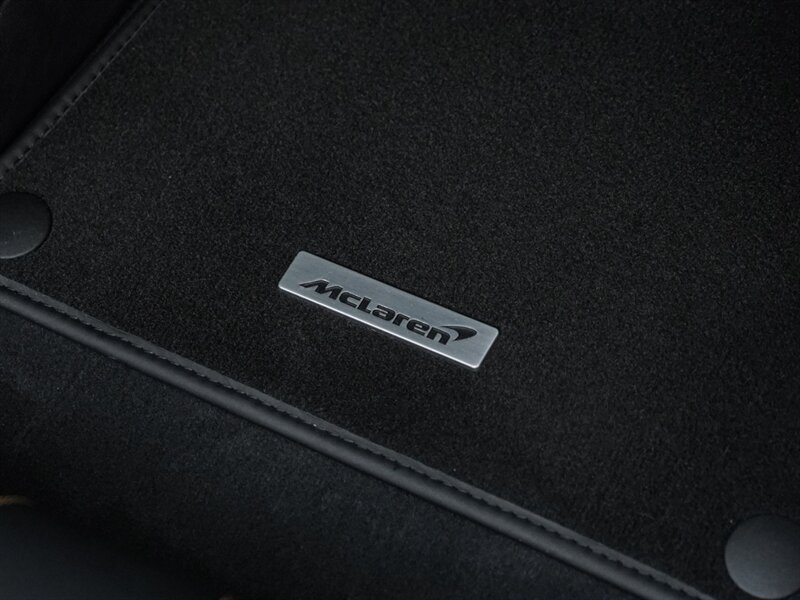 2022 McLaren 720S Spider Performance   - Photo 37 - Bonita Springs, FL 34134