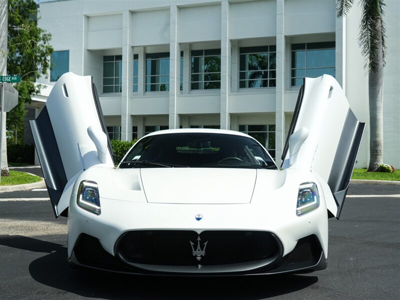 2022 Maserati MC20 - Photo 8 - Bonita Springs, FL 34134