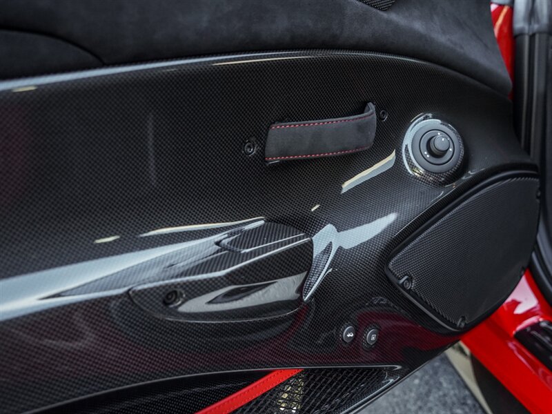 2020 Ferrari 488 Pista   - Photo 19 - Bonita Springs, FL 34134