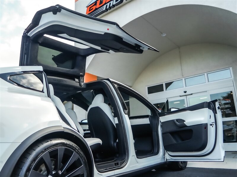 2022 Tesla Model X Plaid - Photo 28 - Bonita Springs, FL 34134
