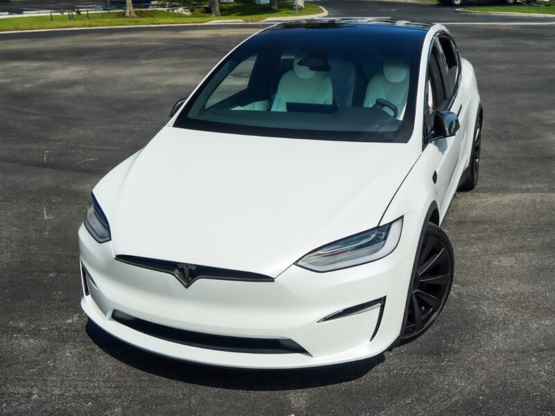 2022 Tesla Model X Plaid - Photo 9 - Bonita Springs, FL 34134