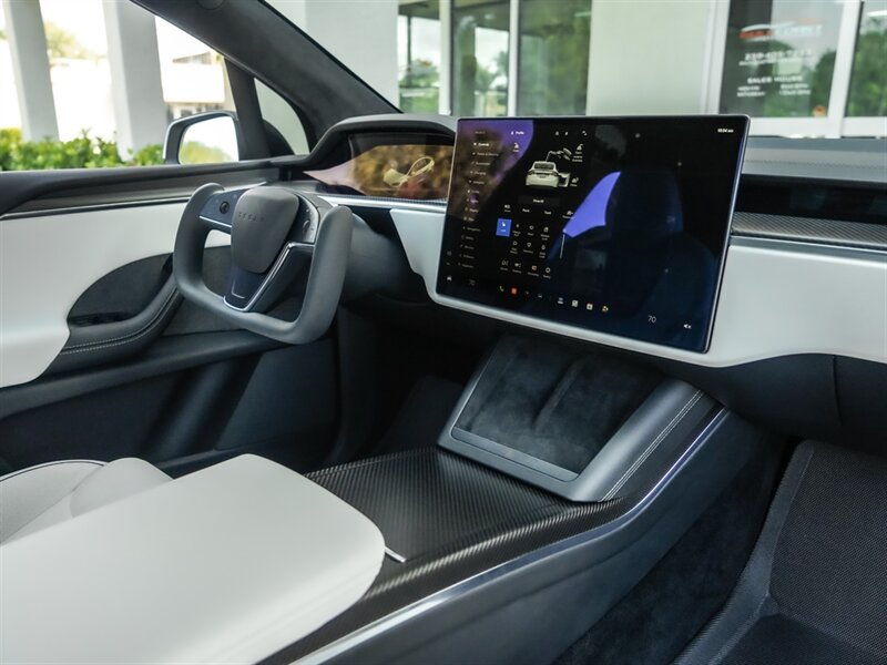 2022 Tesla Model X Plaid - Photo 29 - Bonita Springs, FL 34134