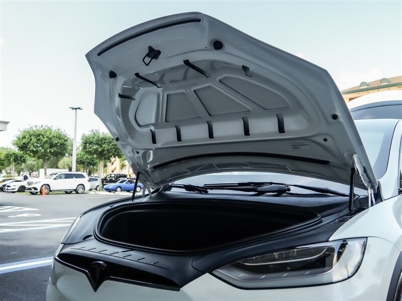 2022 Tesla Model X Plaid - Photo 33 - Bonita Springs, FL 34134