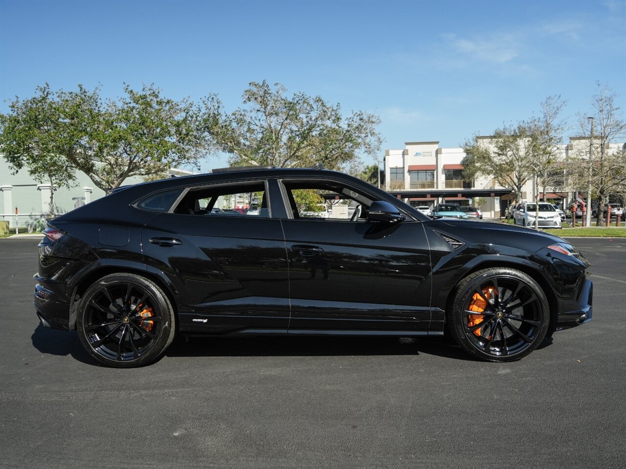 2023 Lamborghini Urus S   - Photo 49 - Bonita Springs, FL 34134