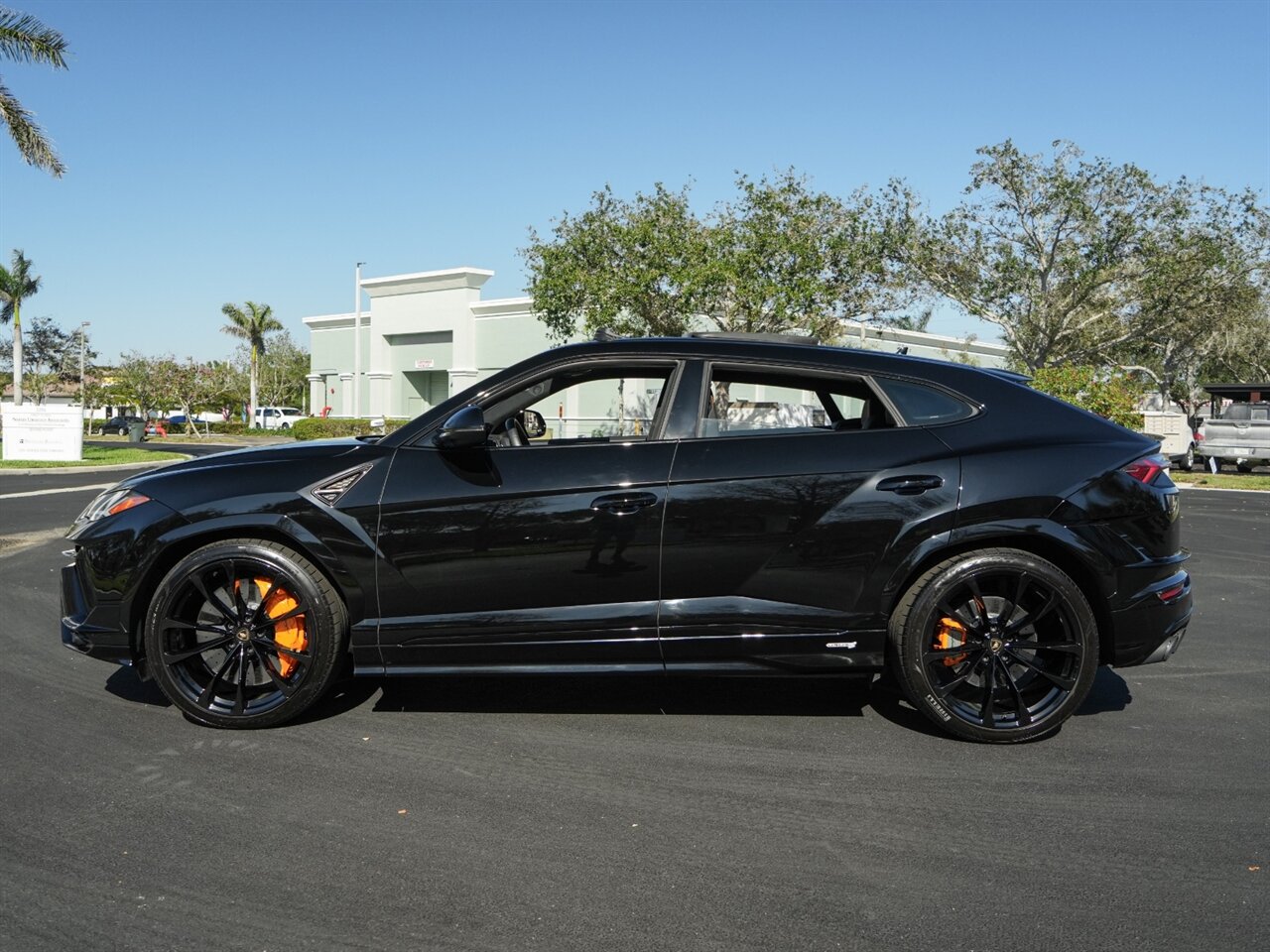 2023 Lamborghini Urus S   - Photo 62 - Bonita Springs, FL 34134