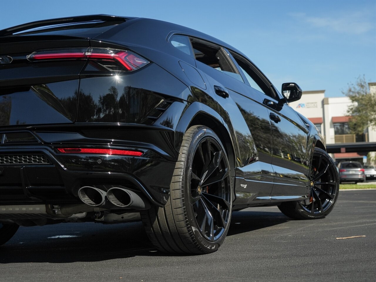 2023 Lamborghini Urus S   - Photo 55 - Bonita Springs, FL 34134