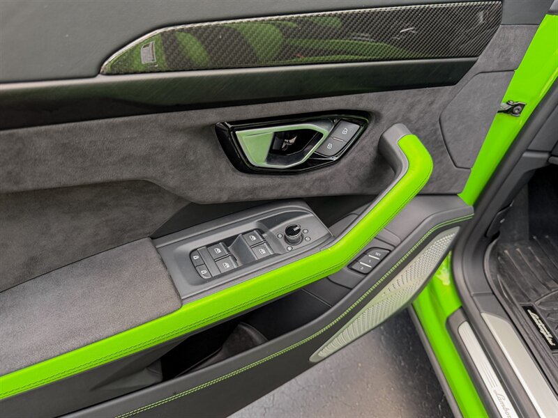 2021 Lamborghini Urus   - Photo 26 - Bonita Springs, FL 34134