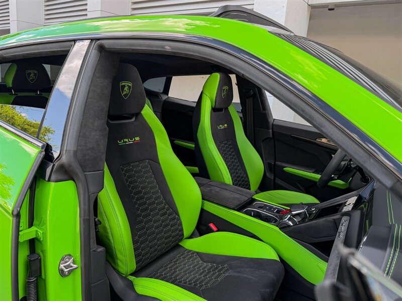 2021 Lamborghini Urus   - Photo 36 - Bonita Springs, FL 34134