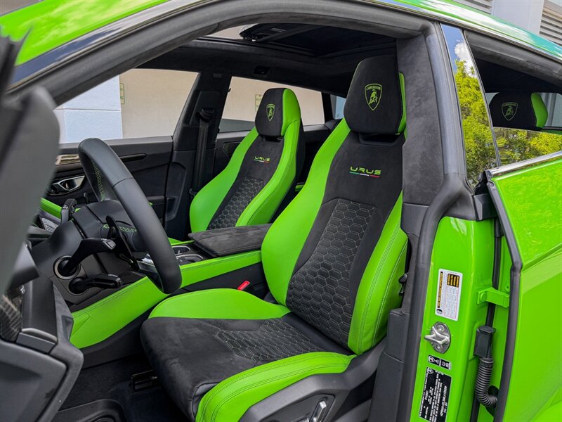 2021 Lamborghini Urus   - Photo 21 - Bonita Springs, FL 34134