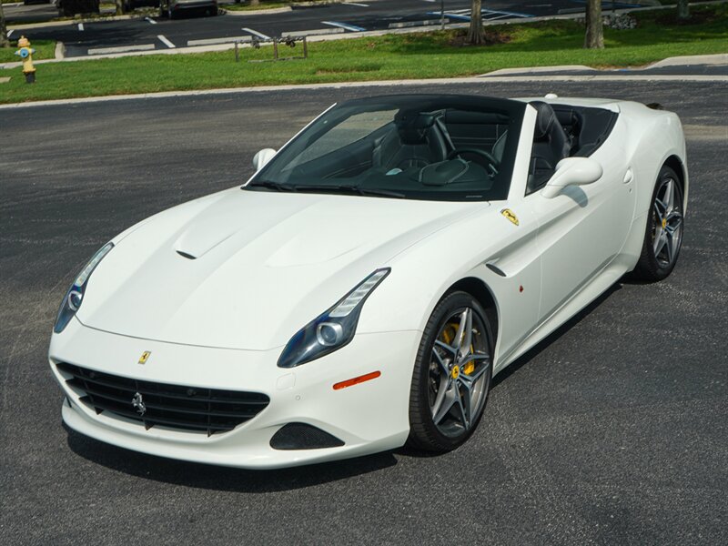 2015 Ferrari California T   - Photo 8 - Bonita Springs, FL 34134