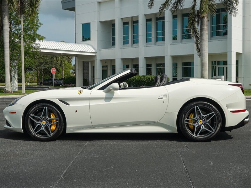 2015 Ferrari California T   - Photo 16 - Bonita Springs, FL 34134