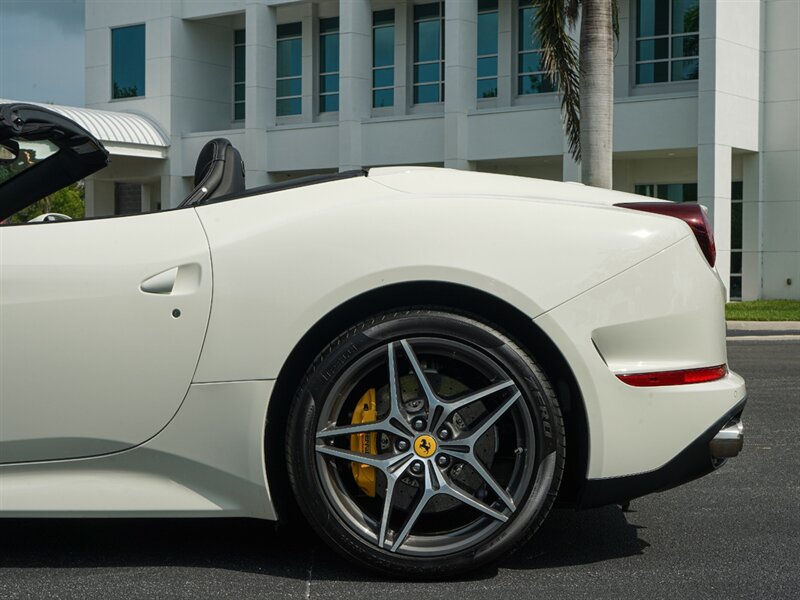 2015 Ferrari California T   - Photo 18 - Bonita Springs, FL 34134