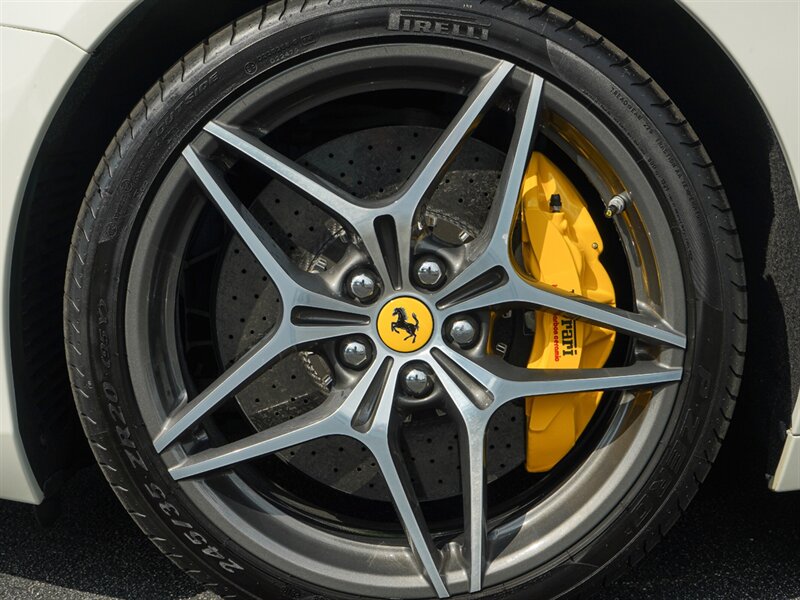 2015 Ferrari California T   - Photo 14 - Bonita Springs, FL 34134