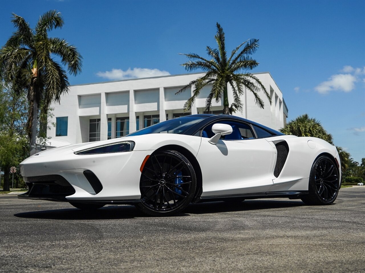 2022 McLaren GT   - Photo 13 - Bonita Springs, FL 34134