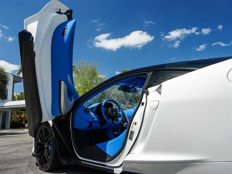 2022 McLaren GT - Photo 15 - Bonita Springs, FL 34134