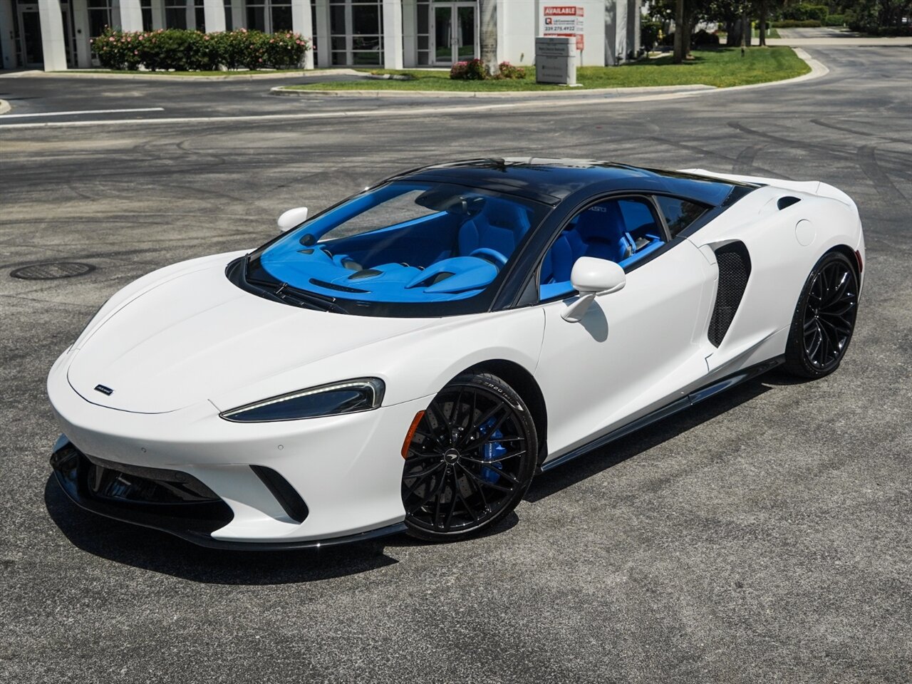 2022 McLaren GT   - Photo 12 - Bonita Springs, FL 34134