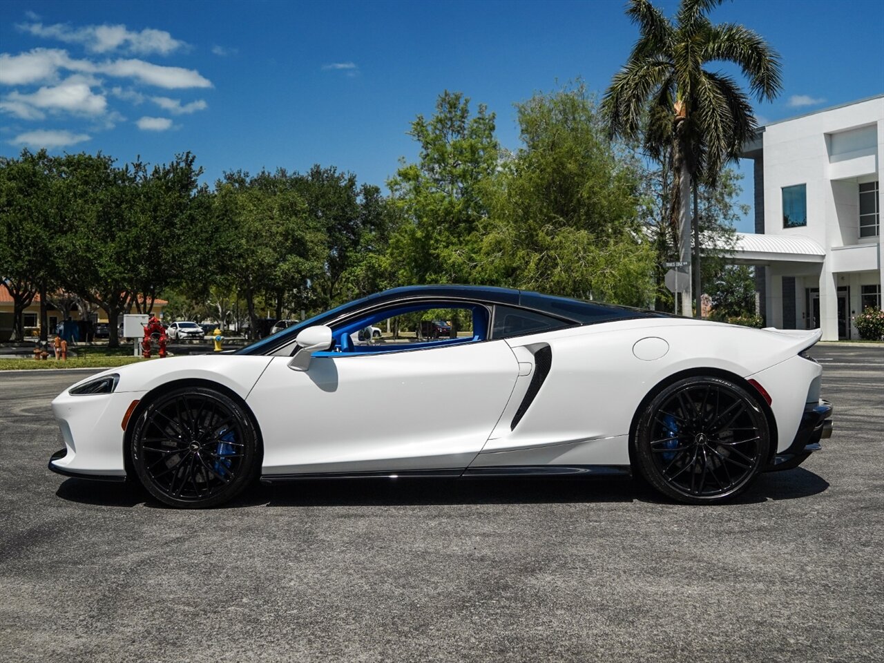 2022 McLaren GT   - Photo 47 - Bonita Springs, FL 34134