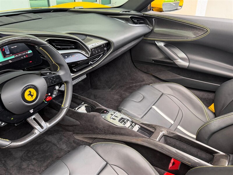 2024 Ferrari SF90 Spider - Photo 14 - Bonita Springs, FL 34134