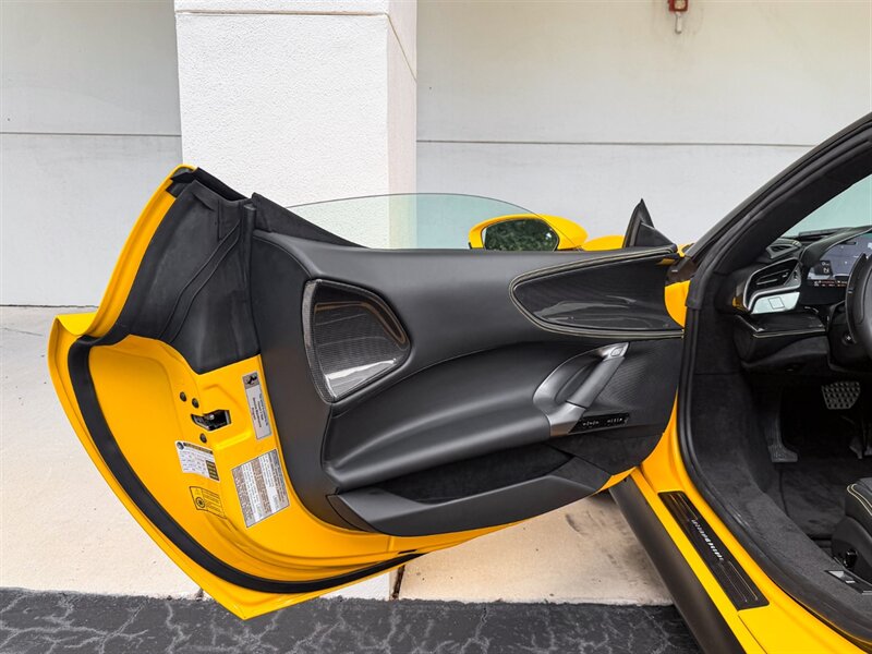 2024 Ferrari SF90 Spider - Photo 21 - Bonita Springs, FL 34134
