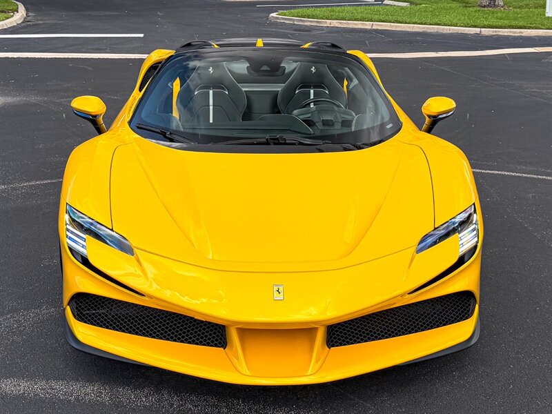2024 Ferrari SF90 Spider - Photo 5 - Bonita Springs, FL 34134