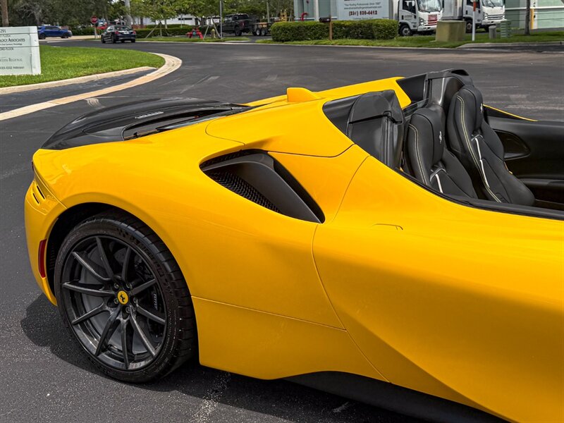 2024 Ferrari SF90 Spider - Photo 61 - Bonita Springs, FL 34134