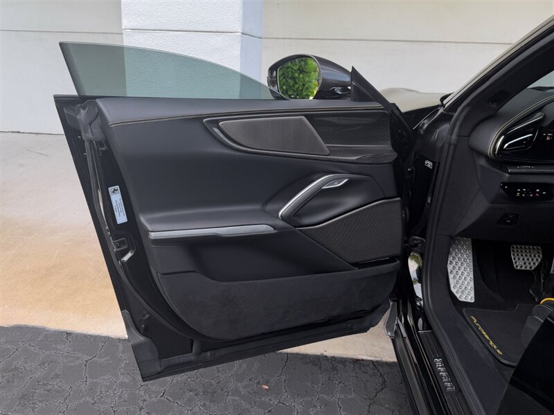 2023 Ferrari Purosangue   - Photo 24 - Bonita Springs, FL 34134