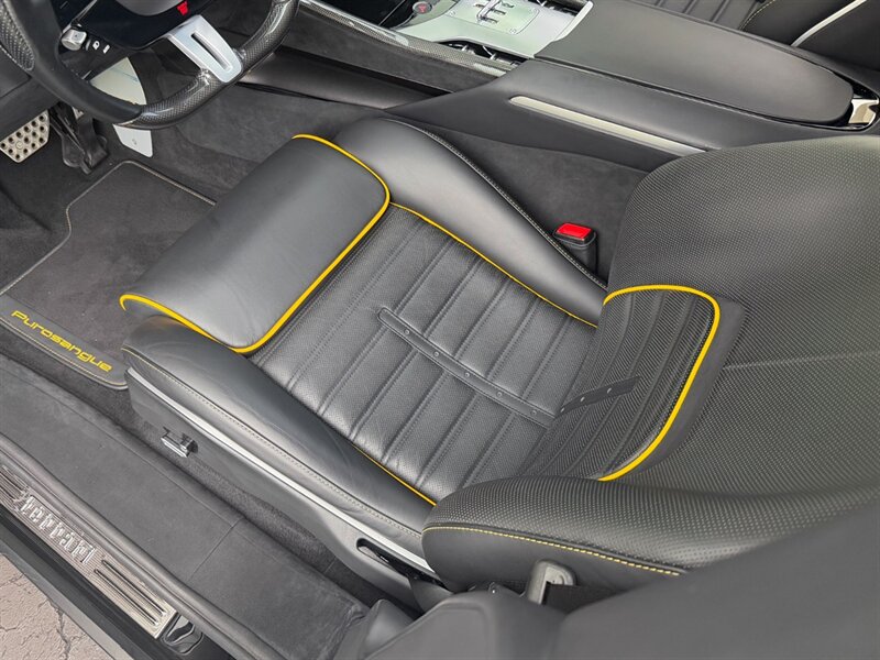 2023 Ferrari Purosangue   - Photo 23 - Bonita Springs, FL 34134