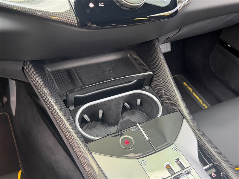 2023 Ferrari Purosangue   - Photo 18 - Bonita Springs, FL 34134