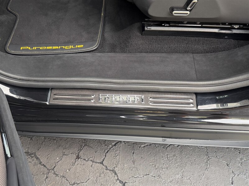 2023 Ferrari Purosangue   - Photo 25 - Bonita Springs, FL 34134