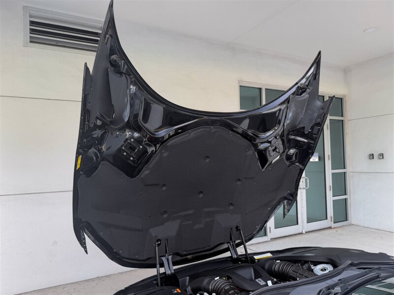 2023 Ferrari Purosangue   - Photo 45 - Bonita Springs, FL 34134