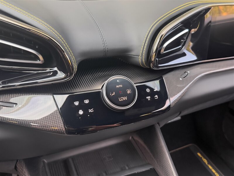 2023 Ferrari Purosangue   - Photo 17 - Bonita Springs, FL 34134