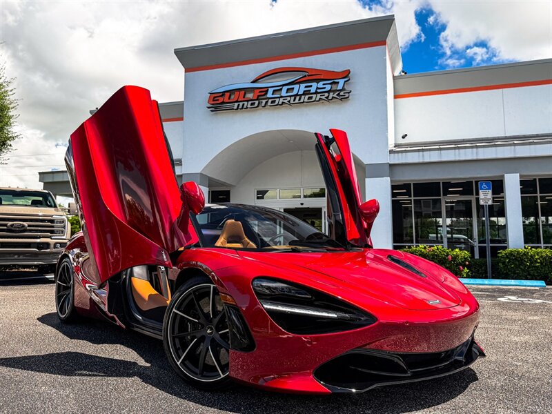2022 McLaren 720S