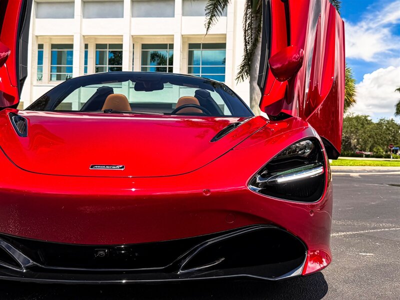 2022 McLaren 720S Spider - Photo 3 - Bonita Springs, FL 34134